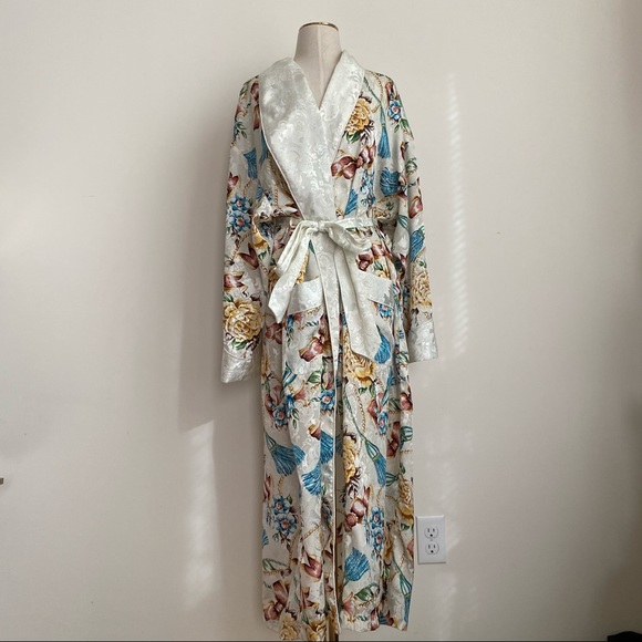Victoria's Secret Other - Vintage Victoria’s Secret Gold Label Floral Robe